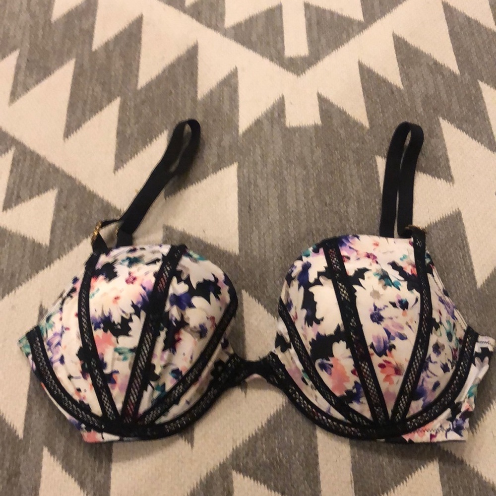 Victoria Secret Bra